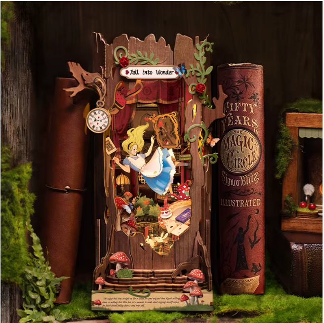Alice Wonderland Book Nook
